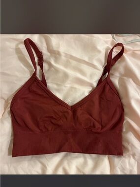 Lulu Lemon Wireless Burgundy sports bra - Women workout